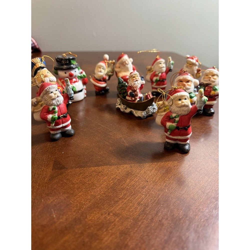 Vtg Santa Claus  Christmas Ornaments Lot of 11 Figurines 90s‎ Holiday Tree